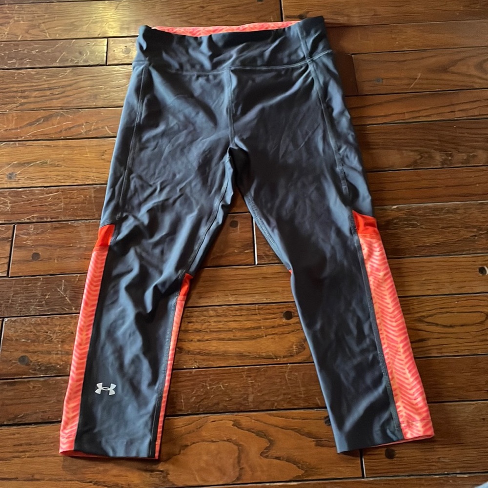 Under armor cropped leggings